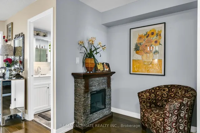 Additional image 24 of 816 Lansdowne Ave Unit 1011