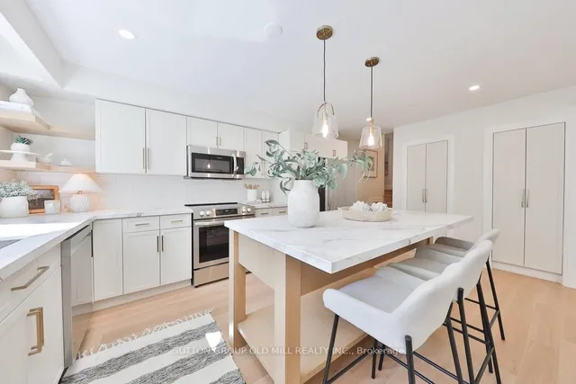 Additional image 14 of 36 Laurelwood Cres