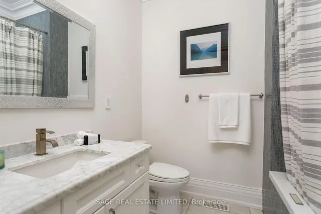 Additional image 30 of 70 Wendover Rd