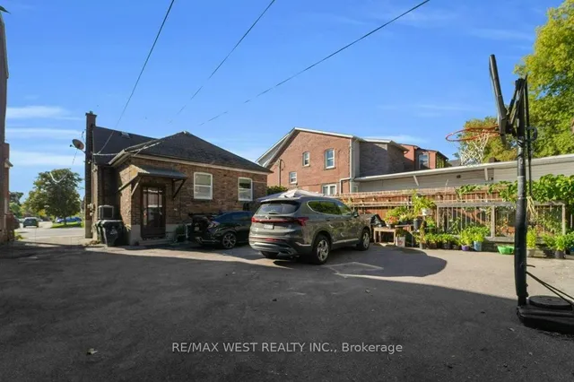 Additional image 36 of 225 Oakwood Ave