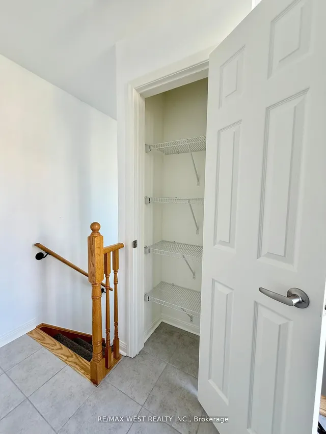 Additional image 20 of 639 Lawrence Ave Unit 310