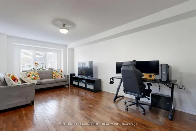 Additional image 7 of 12 Pringdale Gardens Circ