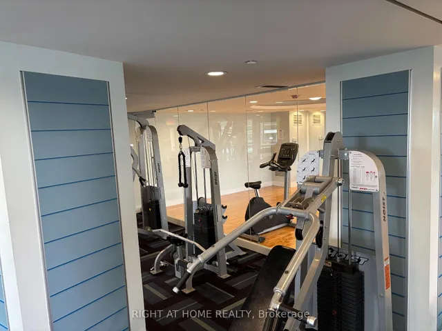 Additional image 13 of 18 Yonge St Unit 2404