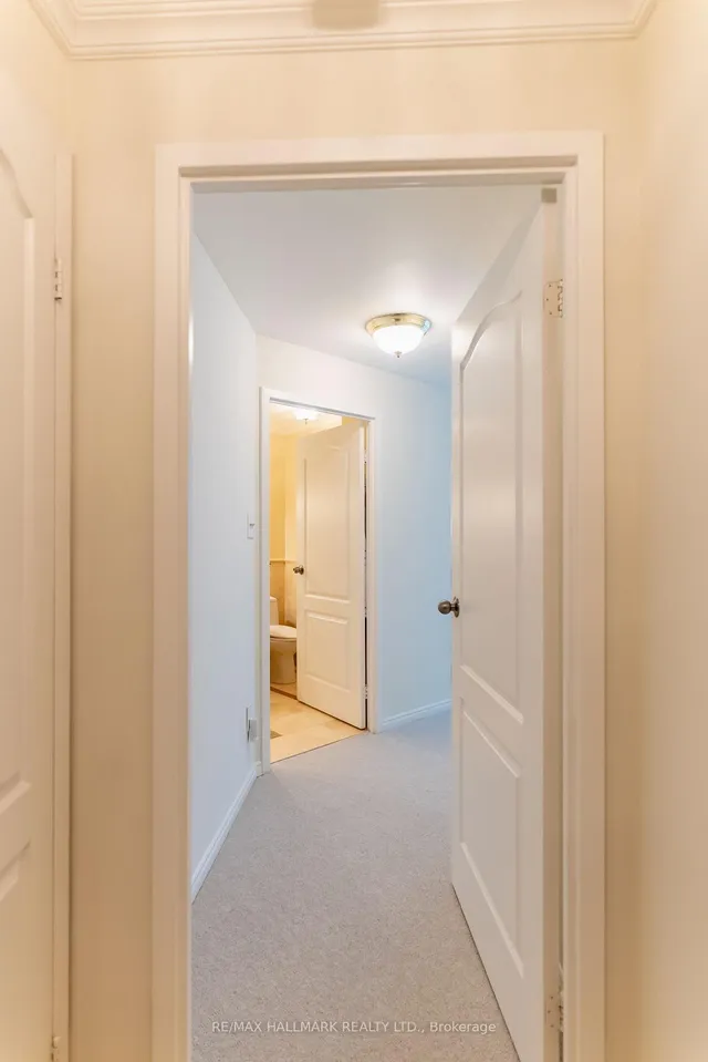 Additional image 24 of 10 Queens Quay Unit Ph9