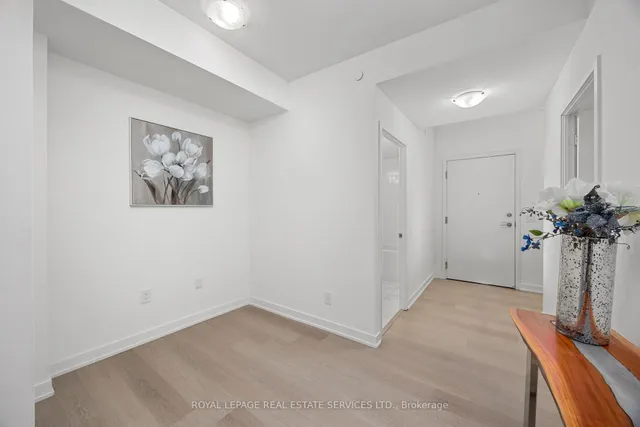 Additional image 15 of 859 The Queensway Unit 708