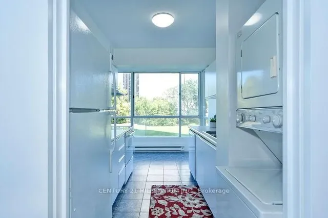 Additional image 19 of 3077 Weston Rd Unit 304