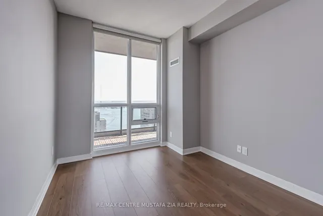 Additional image 19 of 33 Bay St Unit 4110