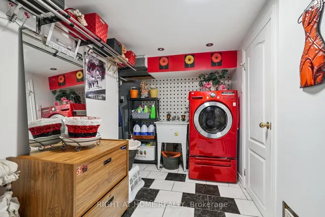 Additional image 33 of 165 Locksley Ave