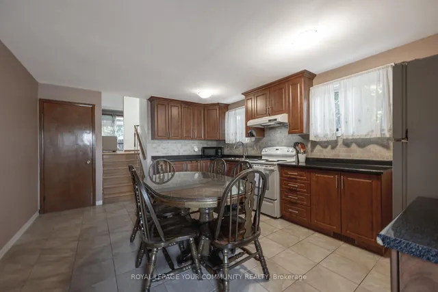 Additional image 39 of 18 Loomis Crt