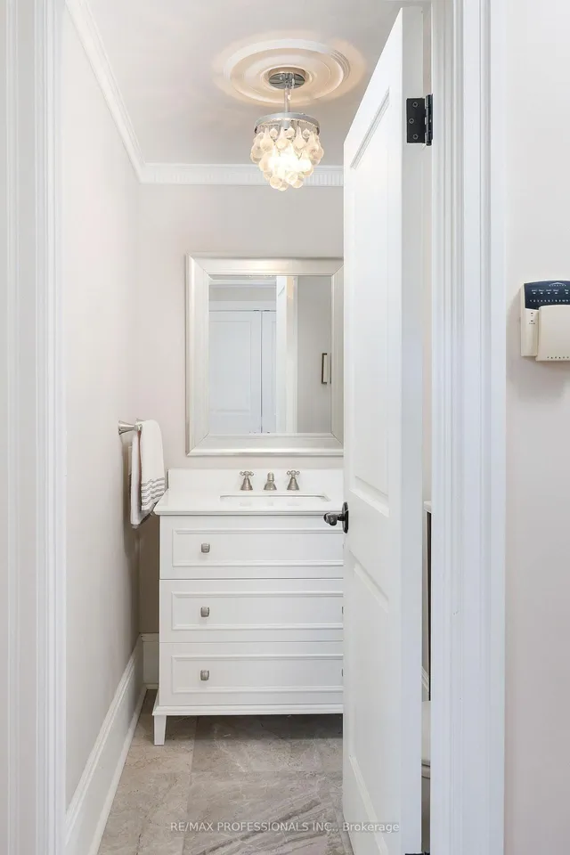 Additional image 31 of 16 Kingsway Cres