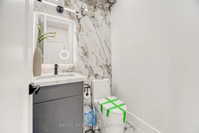 Additional image 20 of 203 Scarboro Cres