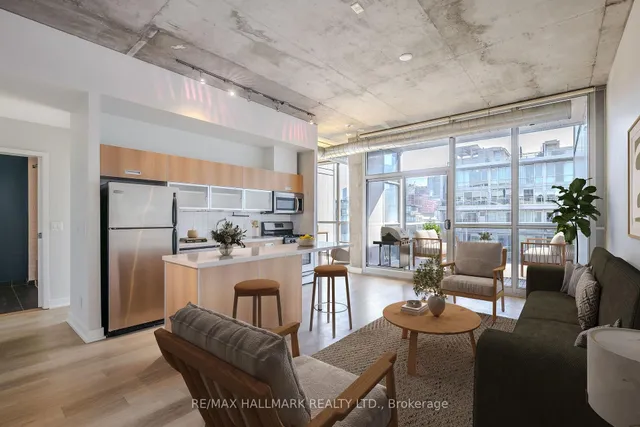 60 Bathurst St Unit 910