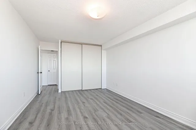 Additional image 20 of 3000 Bathurst St Unit 1205