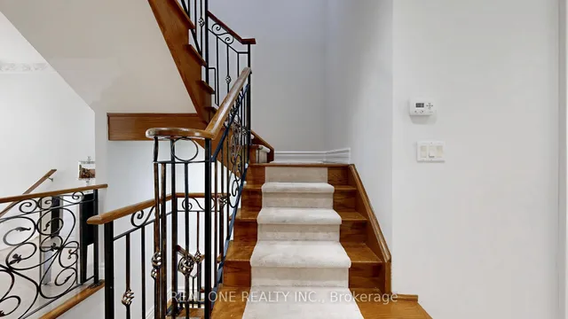 Additional image 27 of 299 Finch Ave