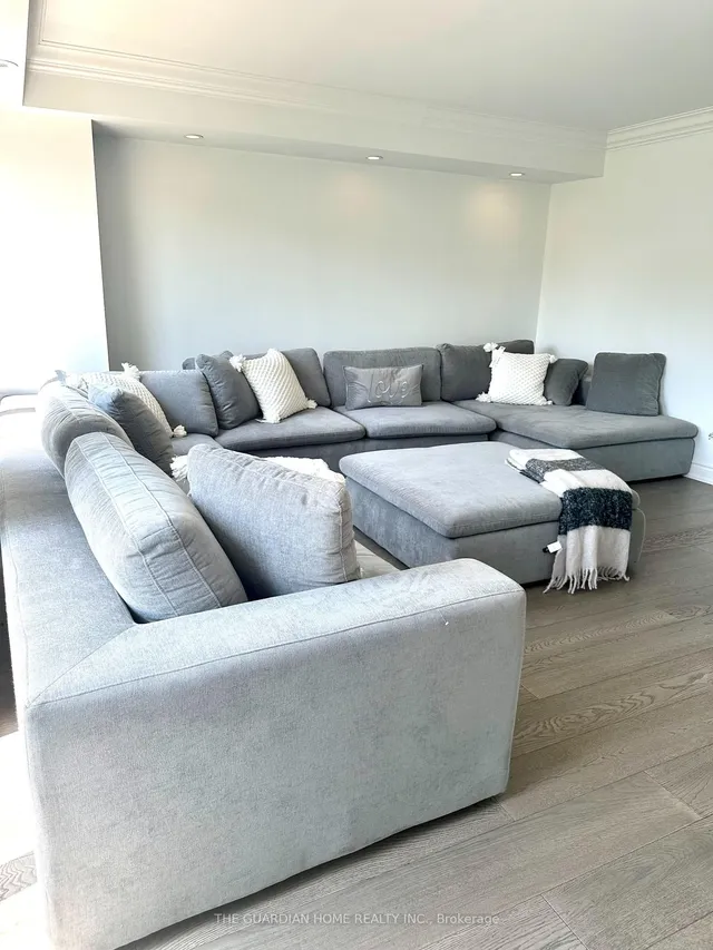 Additional image 14 of 3057 Finch Ave Unit 35