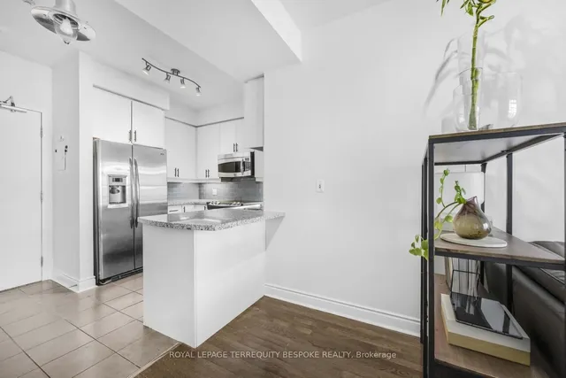 Additional image 7 of 1910 Lake Shore Blvd Blvd Unit 906