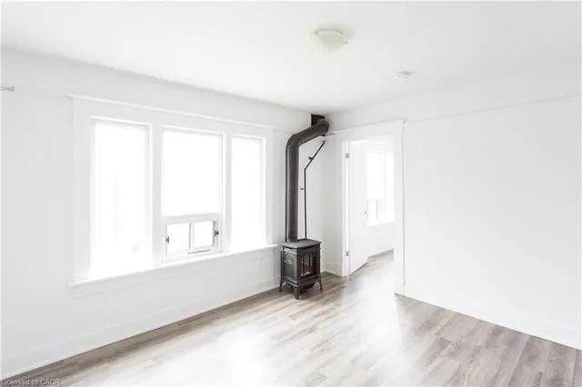 Additional image 9 of 46 College St