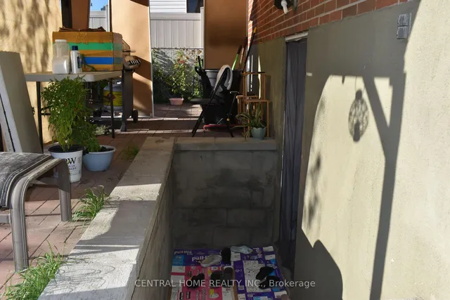 Additional image 25 of 59 Blaney Cres