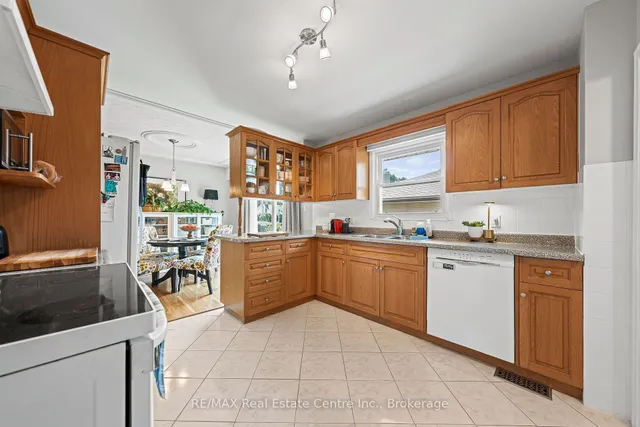 Additional image 13 of 10 Inlet Ave