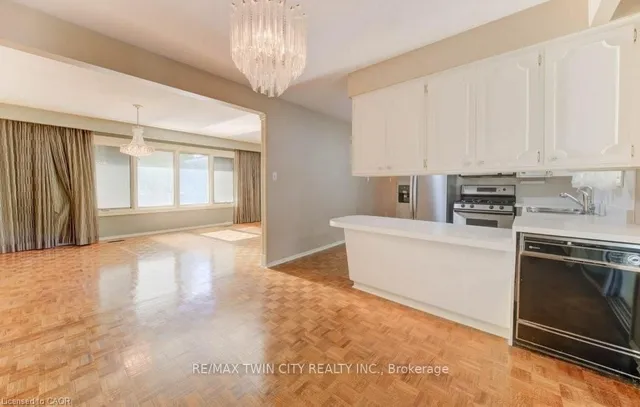 Additional image 31 of 12 Old York Cres