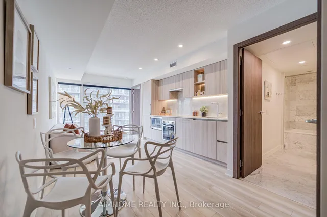 Additional image 9 of 19 Bathurst St Unit 1102