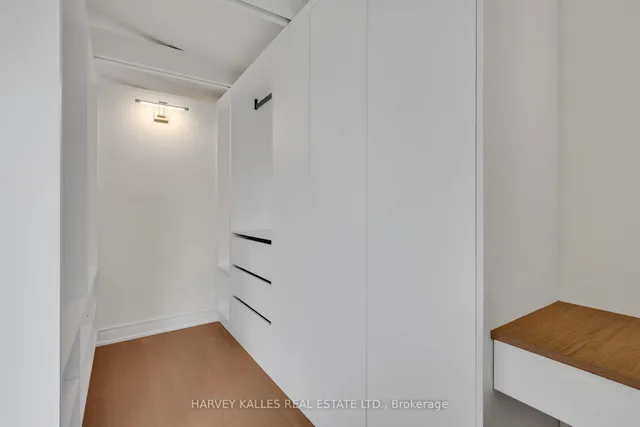 Additional image 39 of 161 Brookdale Ave