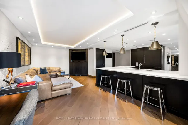 Additional image 19 of 50 Old Mill Rd Unit 501