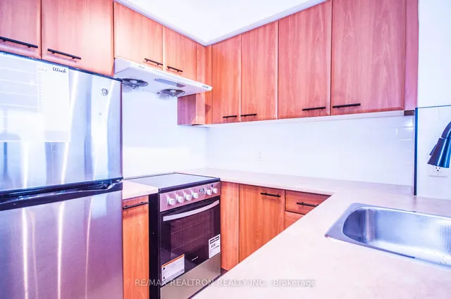 Additional image 3 of 36 Lee Centre Dr Unit 3102