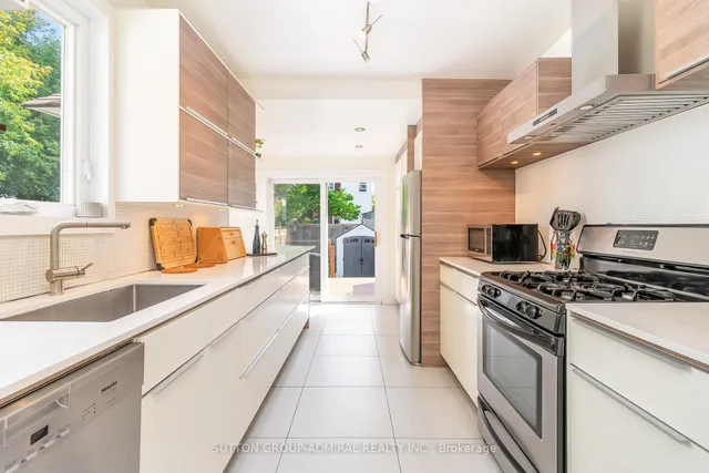 Additional image 9 of 85 Newmarket Ave