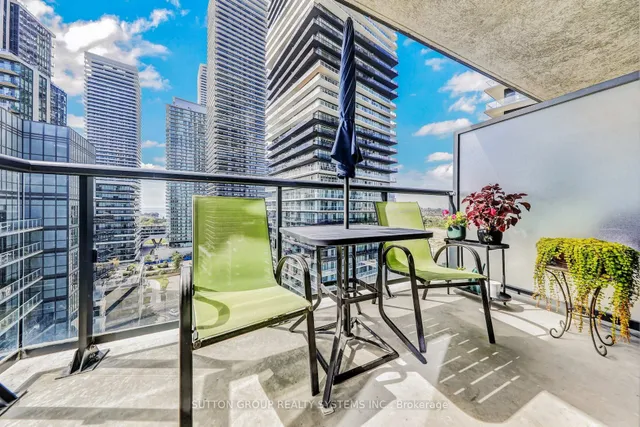 Additional image 25 of 39 Annie Craig Dr Unit 1604