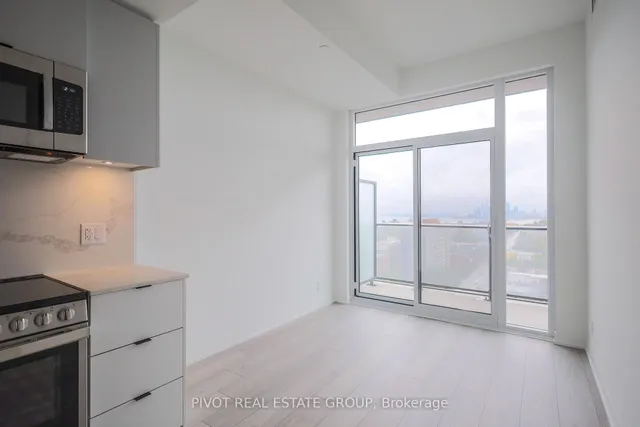 Additional image 4 of 285 Dufferin St Unit 1406