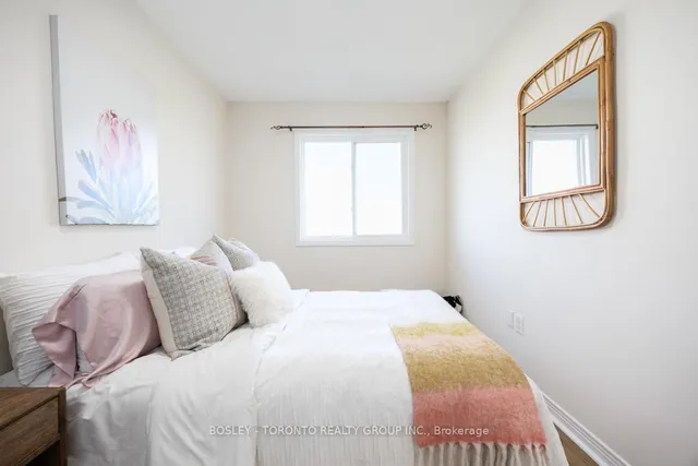 Additional image 35 of 93 Wilkes Cres