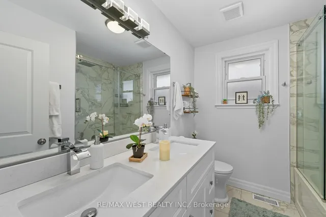 Additional image 13 of 204 Jeffcoat Dr