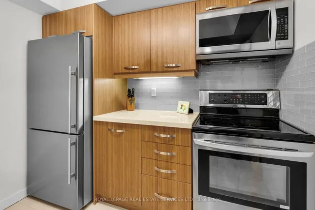 Additional image 18 of 61 St Clair Ave Unit 205