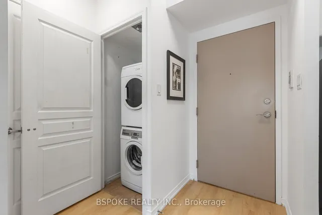 Additional image 14 of 2495 Dundas St Unit 320