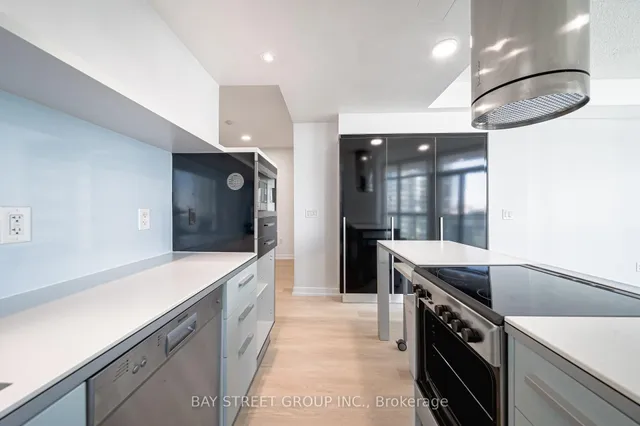 Additional image 11 of 38 Dan Leckie Way Unit 2807
