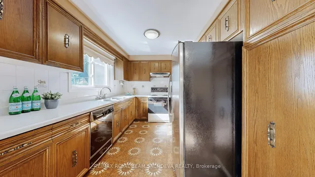 Additional image 16 of 34A Orchard Park Dr