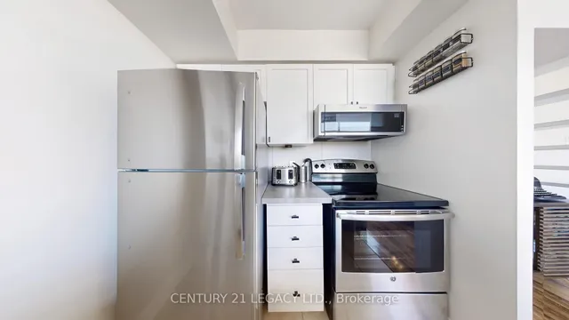 Additional image 15 of 200 Manitoba St Unit 433