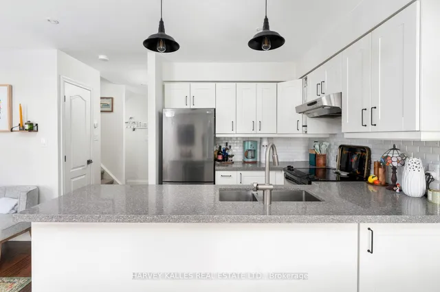 Additional image 11 of 34 Western Battery Rd Unit 413