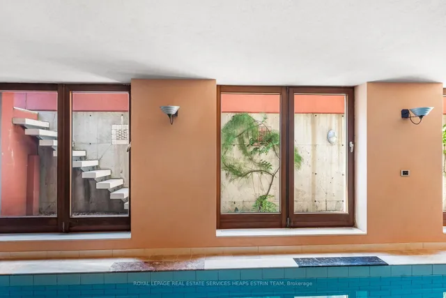 Additional image 33 of 31 Governors Rd