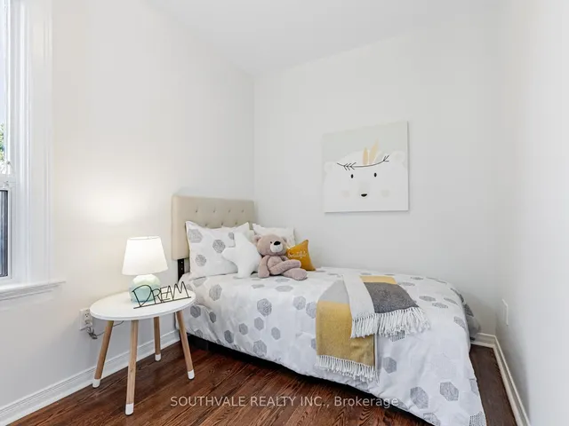 Additional image 22 of 104 Dearbourne Ave