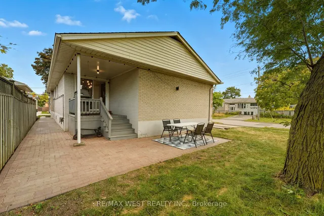 Additional image 36 of 204 Jeffcoat Dr