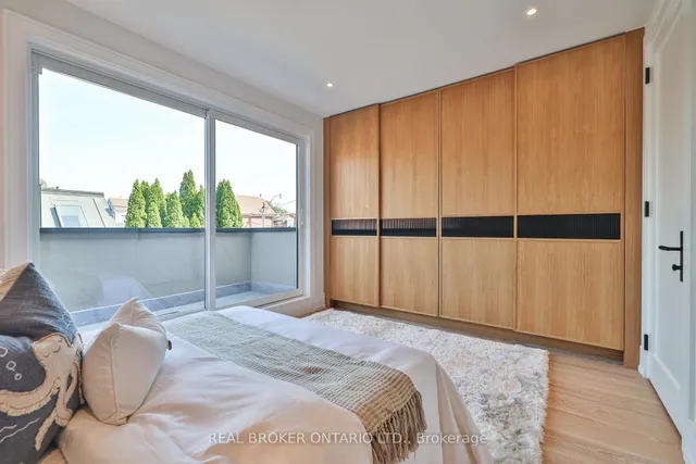 Additional image 19 of 273 Grace St