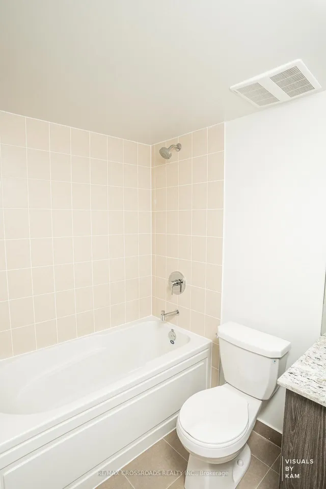 Additional image 14 of 20 Meadowglen Pl Unit 2707