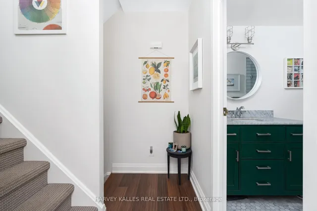 Additional image 27 of 34 Western Battery Rd Unit 413