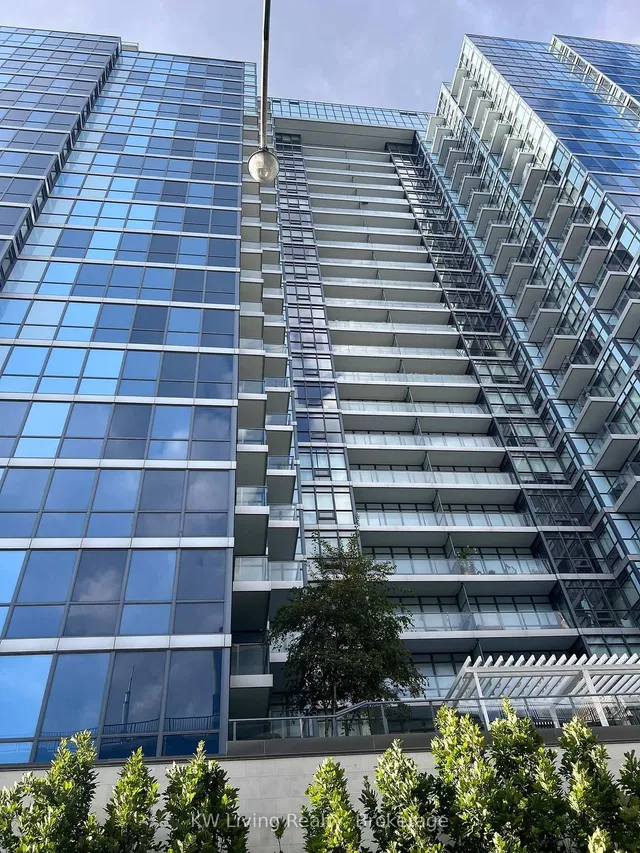 210 Simcoe St Unit 1301