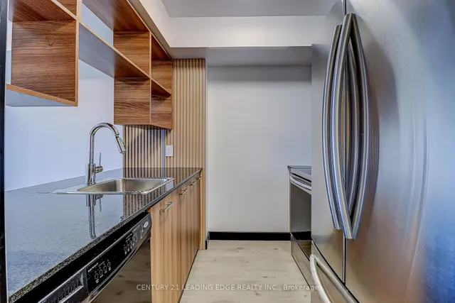 Additional image 7 of 125 Village Green Sq Unit 3311