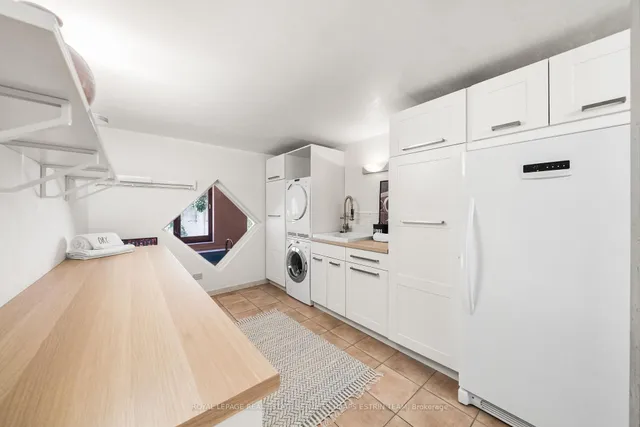 Additional image 36 of 31 Governors Rd