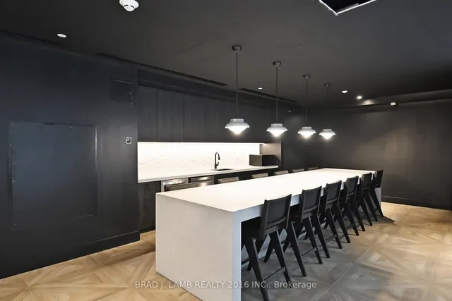 Additional image 41 of 195 McCaul St Unit 1011