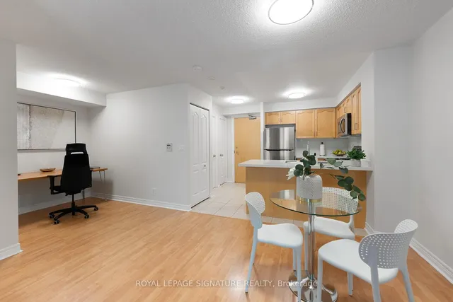 Additional image 34 of 212 Eglinton Ave Unit 605